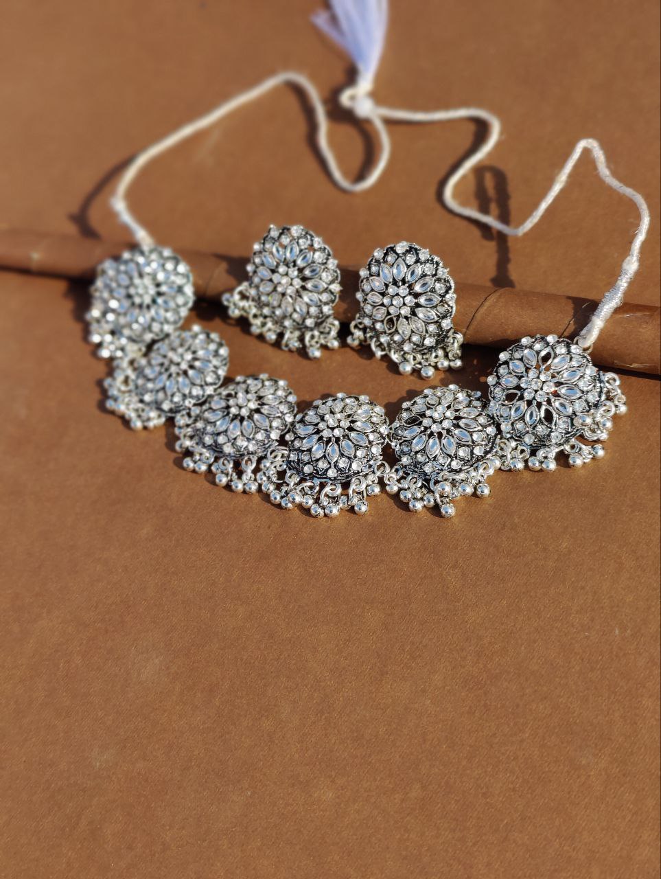 Shining Diva Floral Necklace