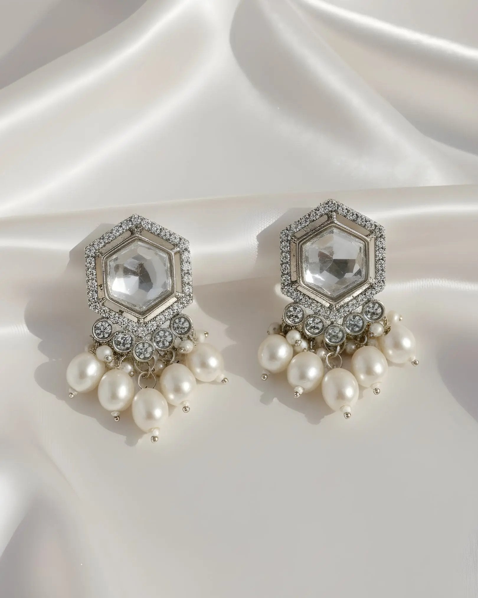 Kundan Studded White Pearl Drop Earrings Ratanrani