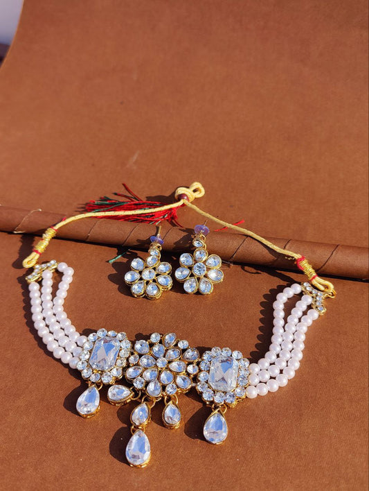 Kundan Studded Shiny Pearl Necklace